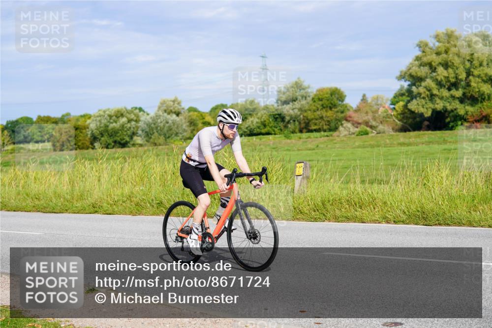 31.08.2025 - Elbe Triathlon Hamburg Michael Burmester http://msf.ph/oto/8671724 31.08.2025 10:03:31 Radfahren 419, 466, 609, 657, 749 meine-sportfotos.de