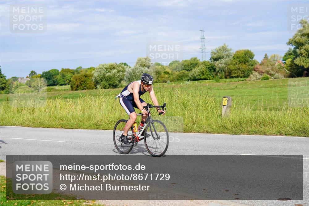 31.08.2025 - Elbe Triathlon Hamburg Michael Burmester http://msf.ph/oto/8671729 31.08.2025 10:03:32 Radfahren 419, 466, 609, 657, 749 meine-sportfotos.de