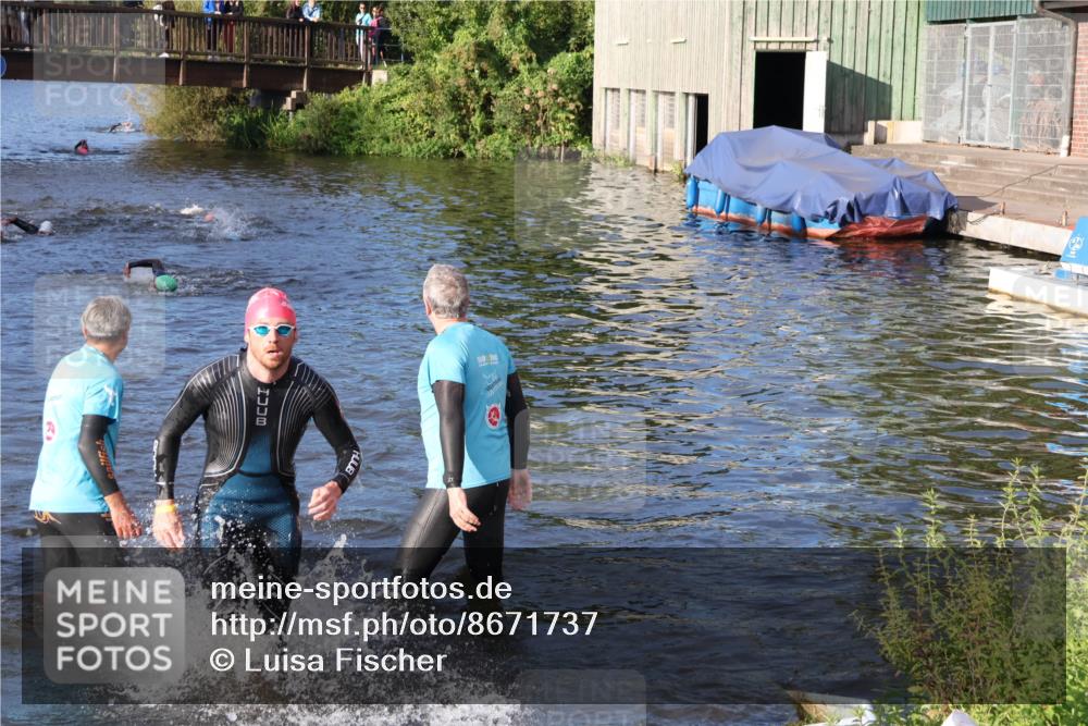 31.08.2025 - Elbe Triathlon Hamburg Luisa Fischer http://msf.ph/oto/8671737 31.08.2025 08:32:17 Schwimmen 185 meine-sportfotos.de