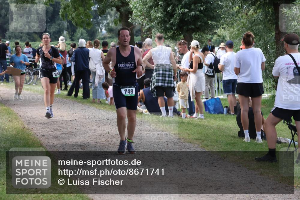 31.08.2025 - Elbe Triathlon Hamburg Luisa Fischer http://msf.ph/oto/8671741 31.08.2025 11:58:45 Laufen 8, 99, 749 meine-sportfotos.de