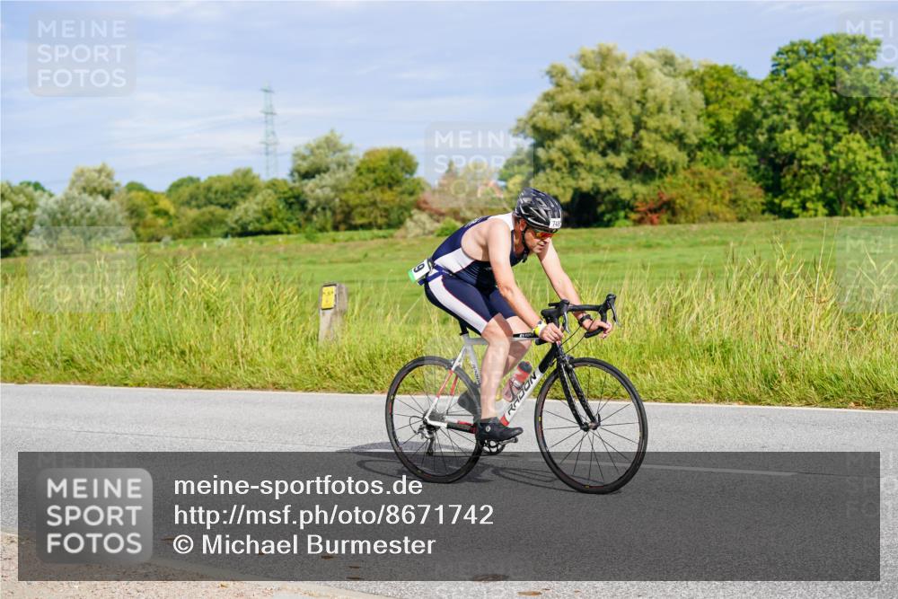 31.08.2025 - Elbe Triathlon Hamburg Michael Burmester http://msf.ph/oto/8671742 31.08.2025 10:03:32 Radfahren 419, 466, 609, 657, 749 meine-sportfotos.de