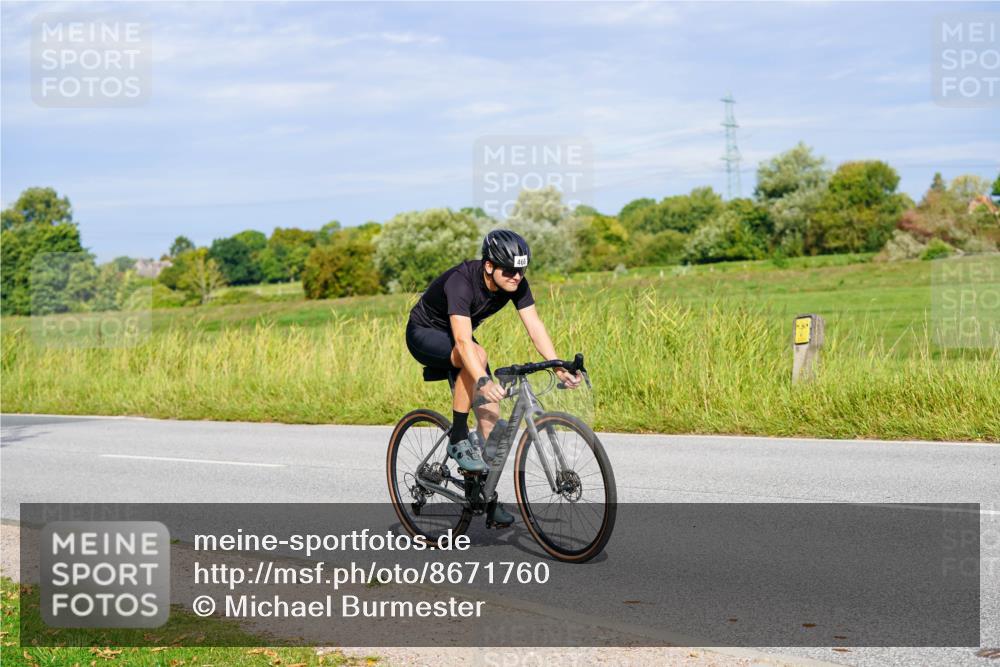31.08.2025 - Elbe Triathlon Hamburg Michael Burmester http://msf.ph/oto/8671760 31.08.2025 10:03:35 Radfahren 419, 466, 609, 657, 749 meine-sportfotos.de