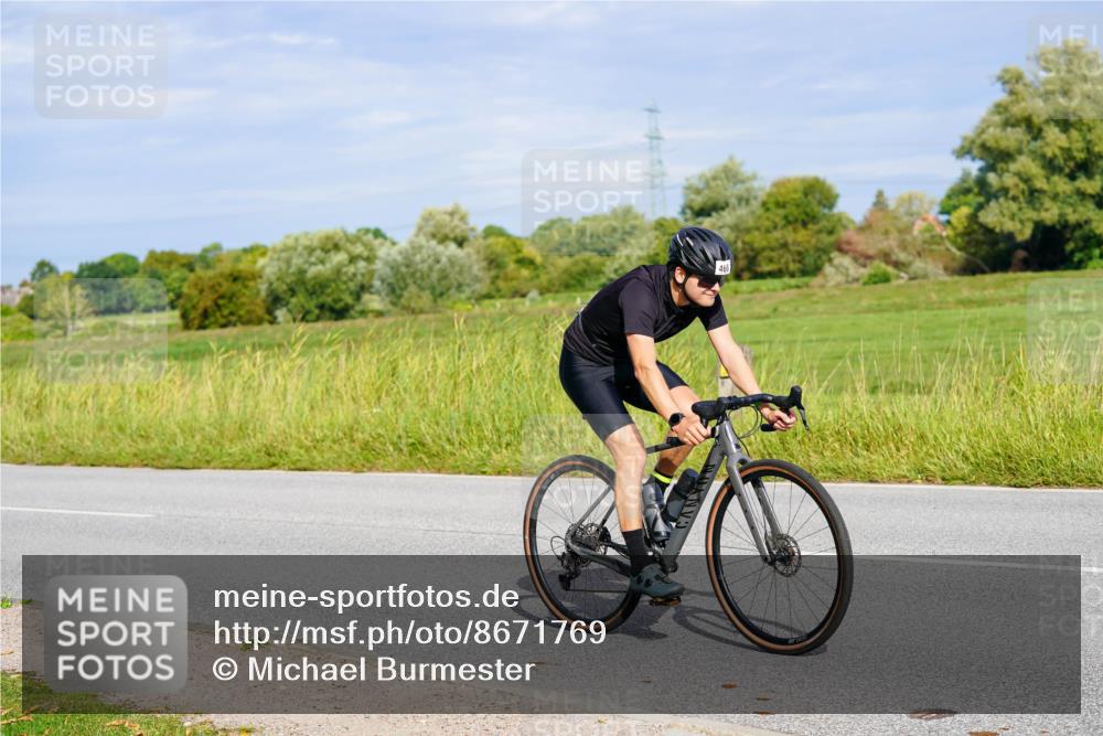 31.08.2025 - Elbe Triathlon Hamburg Michael Burmester http://msf.ph/oto/8671769 31.08.2025 10:03:35 Radfahren 419, 466, 609, 657, 749 meine-sportfotos.de