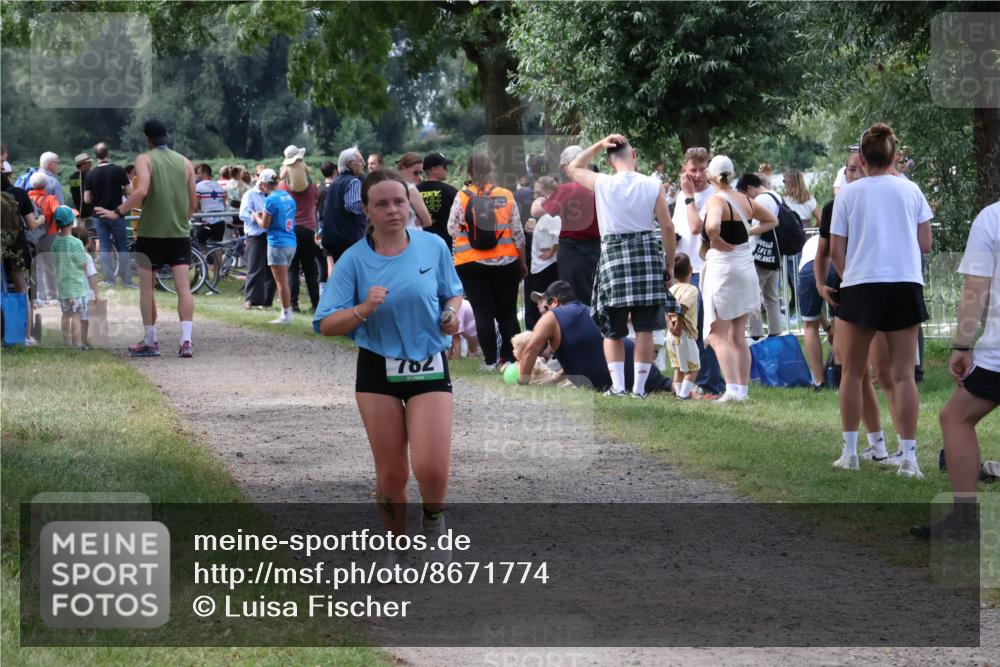 31.08.2025 - Elbe Triathlon Hamburg Luisa Fischer http://msf.ph/oto/8671774 31.08.2025 11:58:53 Laufen 782, 0 meine-sportfotos.de