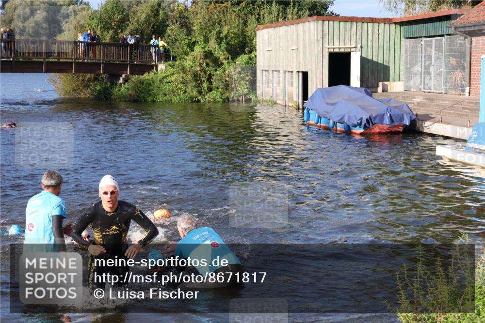 31.08.2025 - Elbe Triathlon Hamburg Luisa Fischer http://msf.ph/oto/8671817 31.08.2025 08:32:38 Schwimmen 181, 215, 225, 231, 234, 237 meine-sportfotos.de