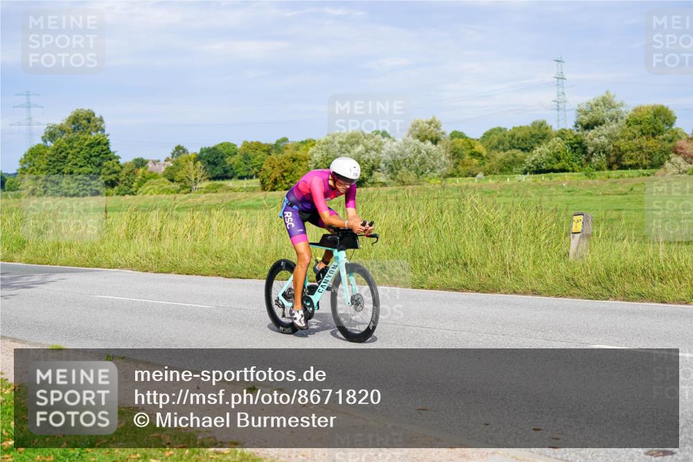 31.08.2025 - Elbe Triathlon Hamburg Michael Burmester http://msf.ph/oto/8671820 31.08.2025 10:03:45 Radfahren 547, 671, 695, 713, 728, 771, 778, 807 meine-sportfotos.de