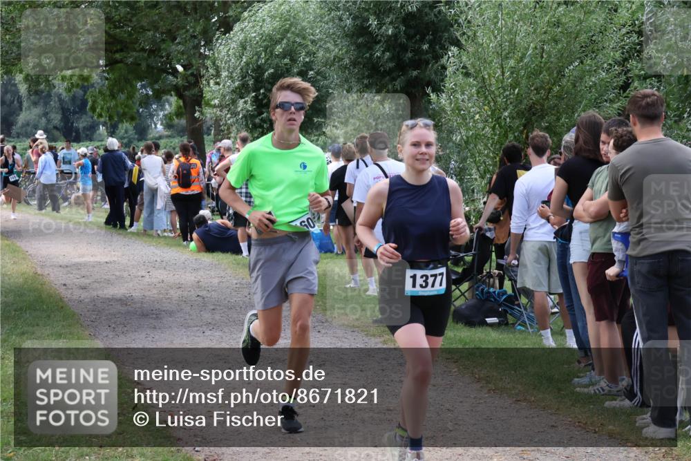 31.08.2025 - Elbe Triathlon Hamburg Luisa Fischer http://msf.ph/oto/8671821 31.08.2025 11:59:24 Laufen 60, 1377 meine-sportfotos.de
