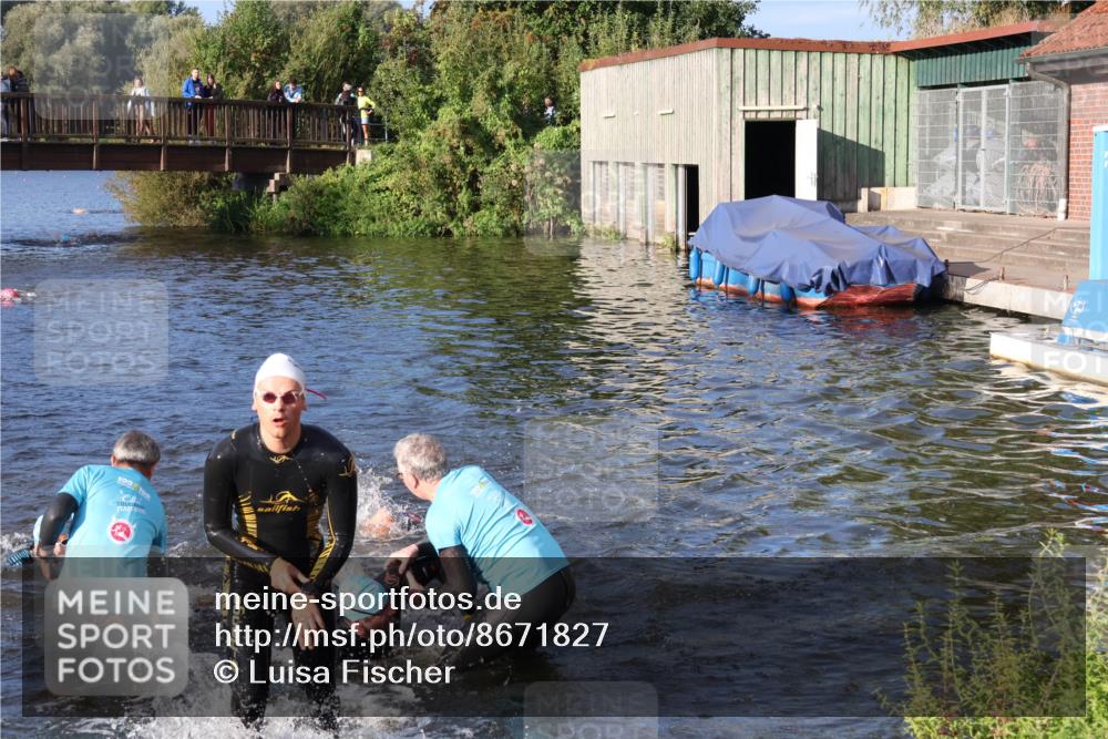 31.08.2025 - Elbe Triathlon Hamburg Luisa Fischer http://msf.ph/oto/8671827 31.08.2025 08:32:39 Schwimmen 181, 215, 231, 234, 237 meine-sportfotos.de