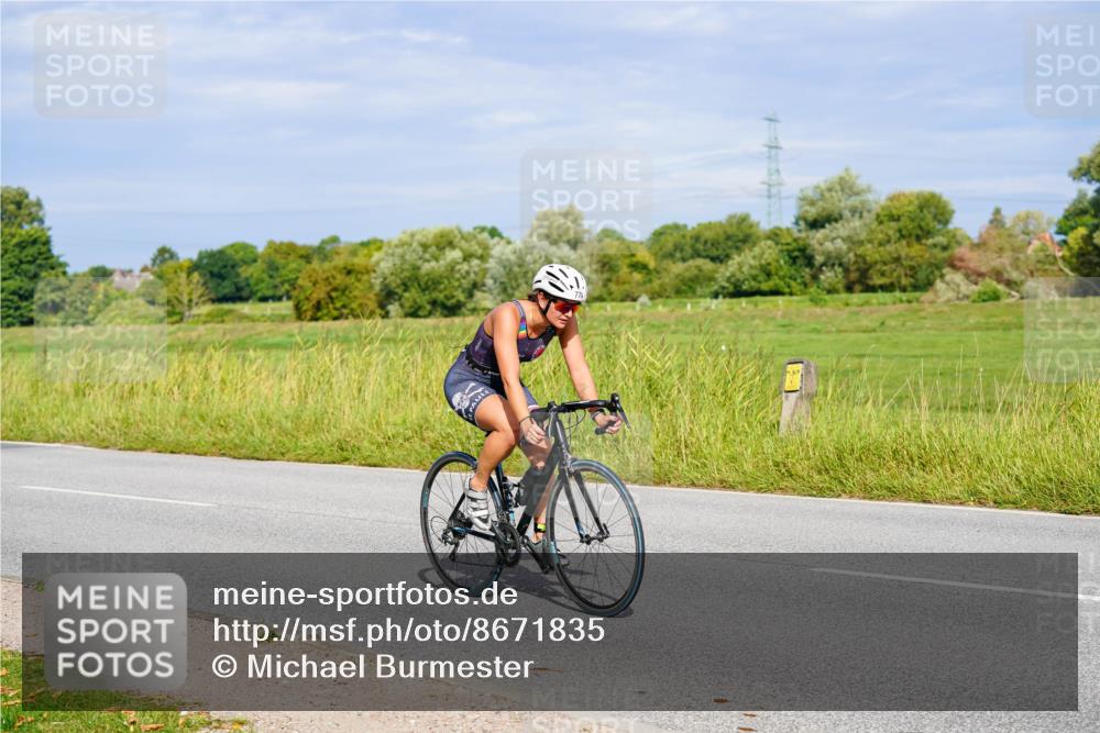 31.08.2025 - Elbe Triathlon Hamburg Michael Burmester http://msf.ph/oto/8671835 31.08.2025 10:03:47 Radfahren 533, 547, 671, 695, 713, 728, 778, 807 meine-sportfotos.de