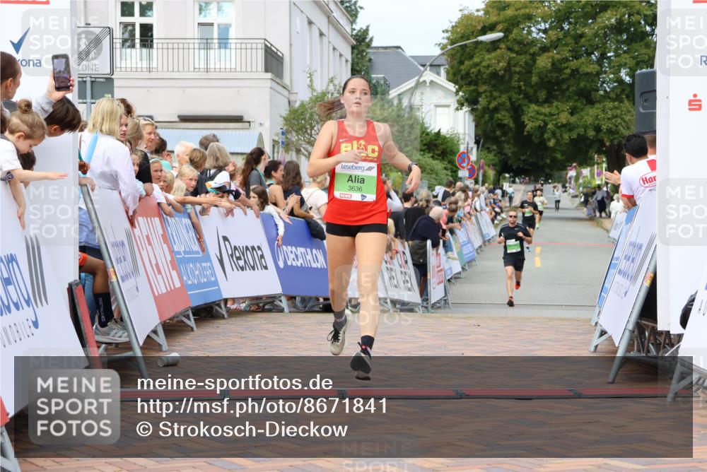 31.08.2025 - 21. Blankeneser Heldenlauf Strokosch-Dieckow http://msf.ph/oto/8671841 31.08.2025 10:53:12 Ziel 3636 meine-sportfotos.de