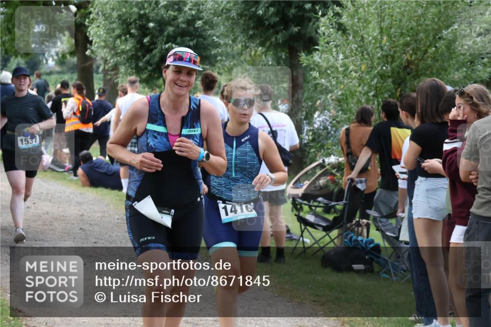 31.08.2025 - Elbe Triathlon Hamburg Luisa Fischer http://msf.ph/oto/8671845 31.08.2025 12:00:17 Laufen 1531, 3, 1416 meine-sportfotos.de