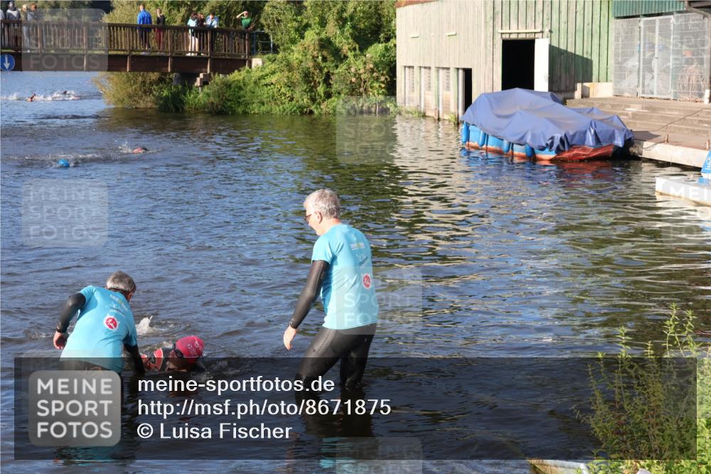 31.08.2025 - Elbe Triathlon Hamburg Luisa Fischer http://msf.ph/oto/8671875 31.08.2025 08:33:06 Schwimmen 192 meine-sportfotos.de