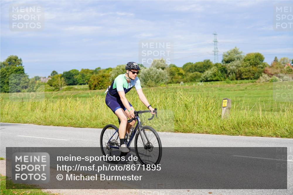 31.08.2025 - Elbe Triathlon Hamburg Michael Burmester http://msf.ph/oto/8671895 31.08.2025 10:03:53 Radfahren 422, 528, 533, 577, 781 meine-sportfotos.de