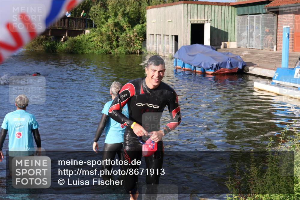 31.08.2025 - Elbe Triathlon Hamburg Luisa Fischer http://msf.ph/oto/8671913 31.08.2025 08:33:11 Schwimmen 192 meine-sportfotos.de