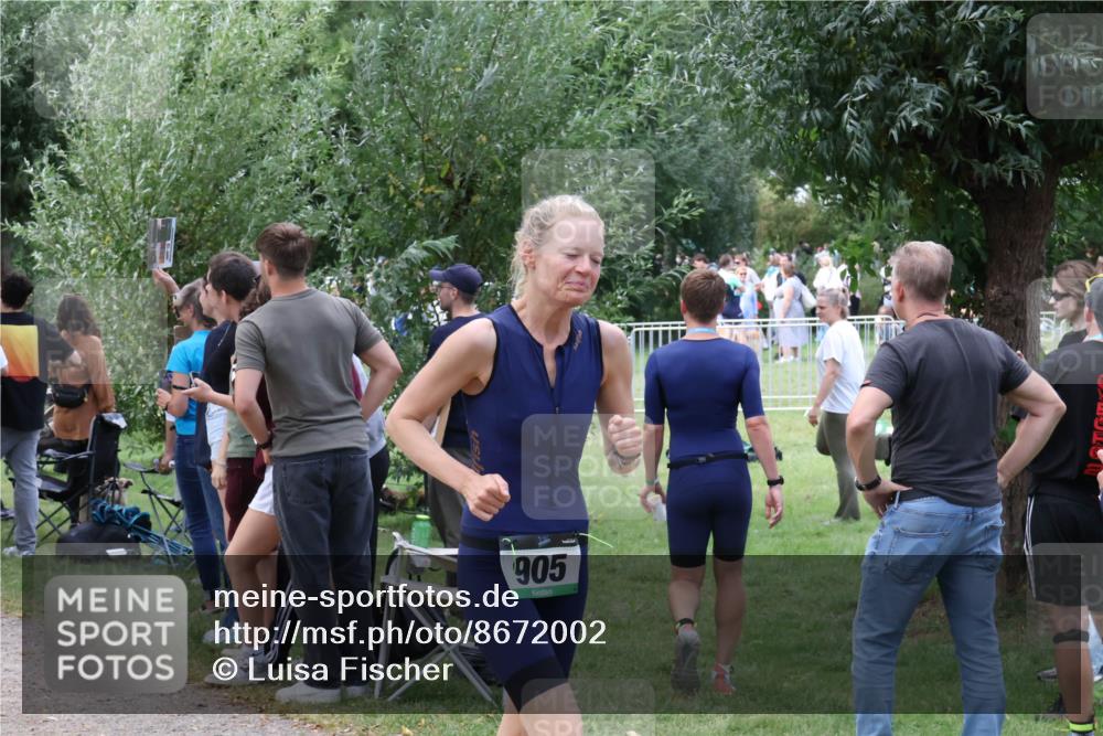 31.08.2025 - Elbe Triathlon Hamburg Luisa Fischer http://msf.ph/oto/8672002 31.08.2025 12:00:41 Laufen 905 meine-sportfotos.de