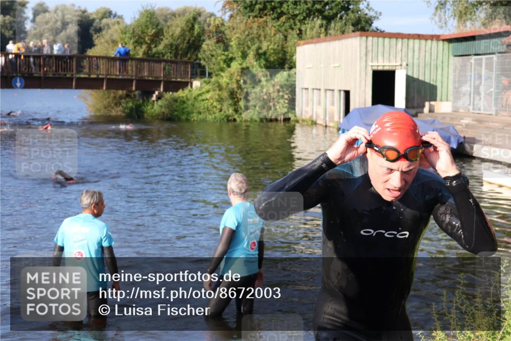 31.08.2025 - Elbe Triathlon Hamburg Luisa Fischer http://msf.ph/oto/8672003 31.08.2025 08:33:41 Schwimmen 195 meine-sportfotos.de