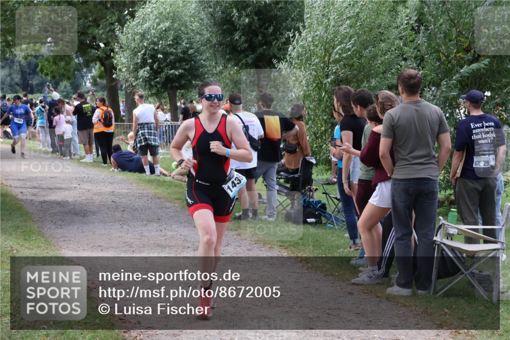 31.08.2025 - Elbe Triathlon Hamburg Luisa Fischer http://msf.ph/oto/8672005 31.08.2025 12:00:44 Laufen 1395, 1438 meine-sportfotos.de