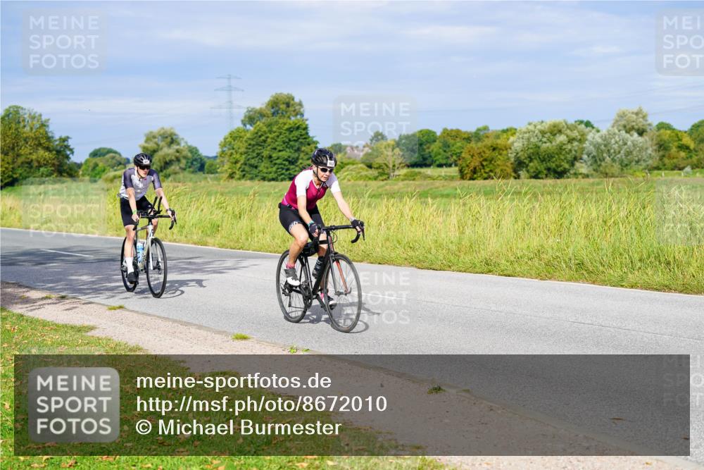 31.08.2025 - Elbe Triathlon Hamburg Michael Burmester http://msf.ph/oto/8672010 31.08.2025 10:04:11 Radfahren 407, 710, 742, 903 meine-sportfotos.de