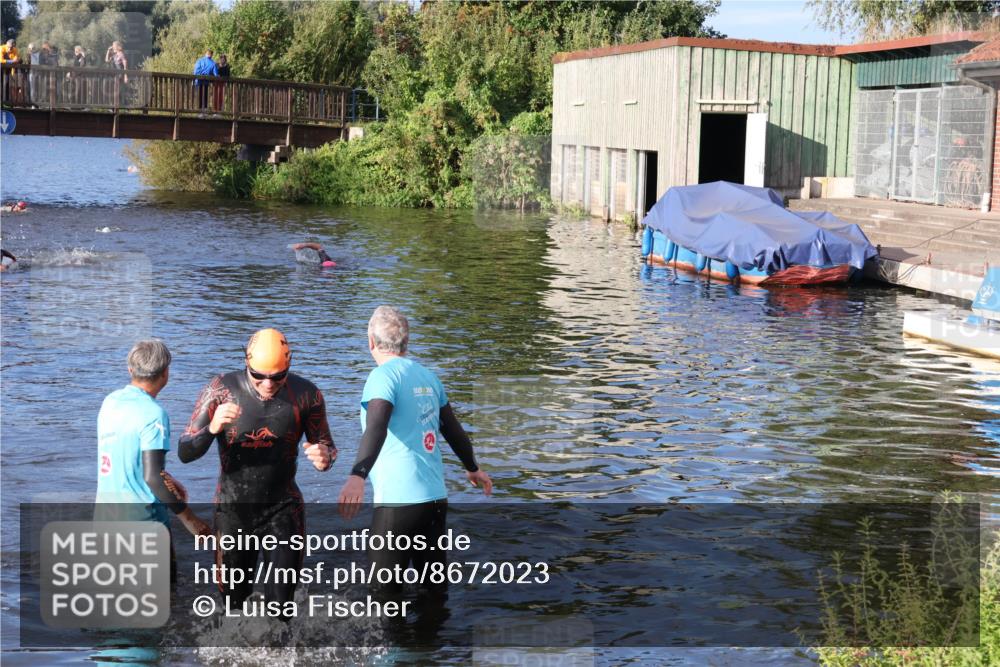 31.08.2025 - Elbe Triathlon Hamburg Luisa Fischer http://msf.ph/oto/8672023 31.08.2025 08:33:59 Schwimmen 168 meine-sportfotos.de