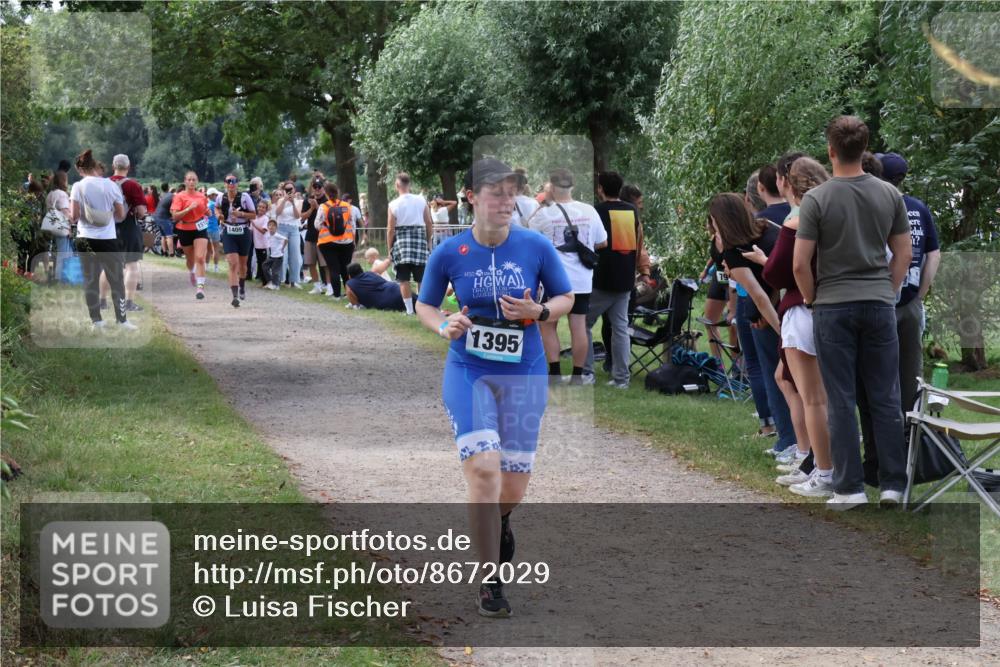 31.08.2025 - Elbe Triathlon Hamburg Luisa Fischer http://msf.ph/oto/8672029 31.08.2025 12:00:52 Laufen 151, 1409, 1395 meine-sportfotos.de