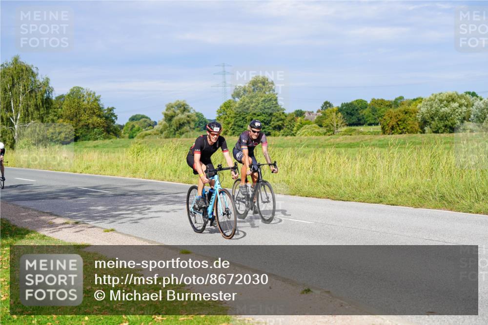 31.08.2025 - Elbe Triathlon Hamburg Michael Burmester http://msf.ph/oto/8672030 31.08.2025 10:04:17 Radfahren 537, 710, 742, 794, 921 meine-sportfotos.de