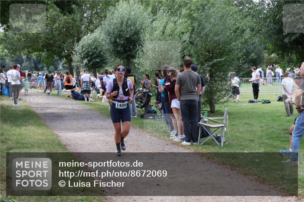 31.08.2025 - Elbe Triathlon Hamburg Luisa Fischer http://msf.ph/oto/8672069 31.08.2025 12:00:59 Laufen 1409, 795 meine-sportfotos.de