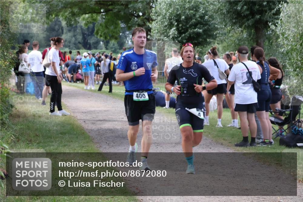 31.08.2025 - Elbe Triathlon Hamburg Luisa Fischer http://msf.ph/oto/8672080 31.08.2025 12:01:17 Laufen 400 meine-sportfotos.de