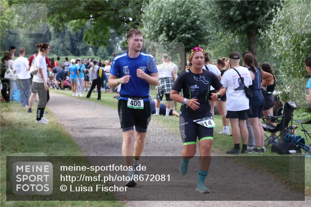 31.08.2025 - Elbe Triathlon Hamburg Luisa Fischer http://msf.ph/oto/8672081 31.08.2025 12:01:18 Laufen 400, 14 meine-sportfotos.de