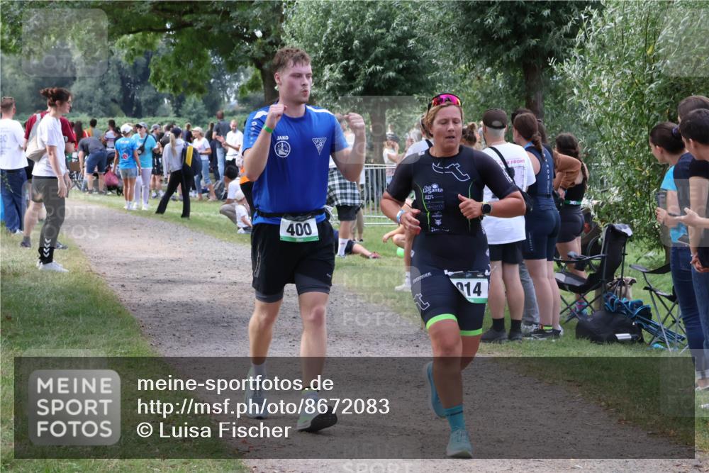 31.08.2025 - Elbe Triathlon Hamburg Luisa Fischer http://msf.ph/oto/8672083 31.08.2025 12:01:18 Laufen 400, 14 meine-sportfotos.de