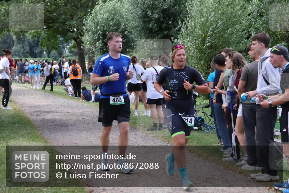 31.08.2025 - Elbe Triathlon Hamburg Luisa Fischer http://msf.ph/oto/8672088 31.08.2025 12:01:19 Laufen 400, 14, 99 meine-sportfotos.de