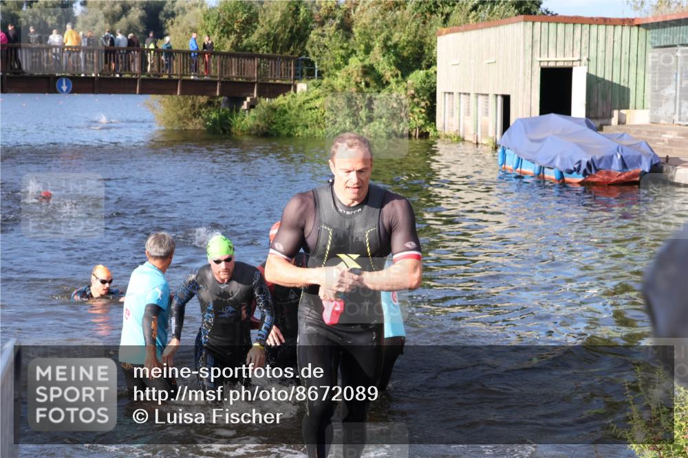 31.08.2025 - Elbe Triathlon Hamburg Luisa Fischer http://msf.ph/oto/8672089 31.08.2025 08:34:26 Schwimmen 175, 177, 193, 199, 239 meine-sportfotos.de