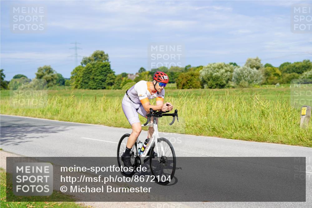 31.08.2025 - Elbe Triathlon Hamburg Michael Burmester http://msf.ph/oto/8672104 31.08.2025 10:04:24 Radfahren 537, 790, 902, 918 meine-sportfotos.de