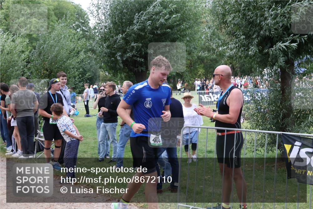 31.08.2025 - Elbe Triathlon Hamburg Luisa Fischer http://msf.ph/oto/8672110 31.08.2025 12:01:21 Laufen 399, 408, 2 meine-sportfotos.de