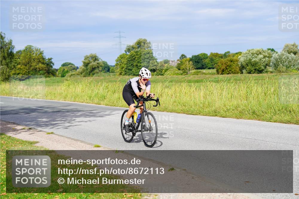 31.08.2025 - Elbe Triathlon Hamburg Michael Burmester http://msf.ph/oto/8672113 31.08.2025 10:04:25 Radfahren 537, 790, 902, 918 meine-sportfotos.de