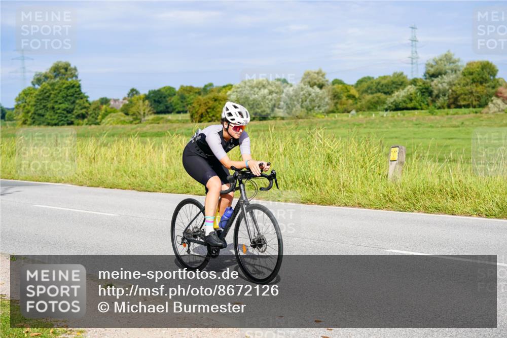 31.08.2025 - Elbe Triathlon Hamburg Michael Burmester http://msf.ph/oto/8672126 31.08.2025 10:04:25 Radfahren 537, 790, 902, 918 meine-sportfotos.de
