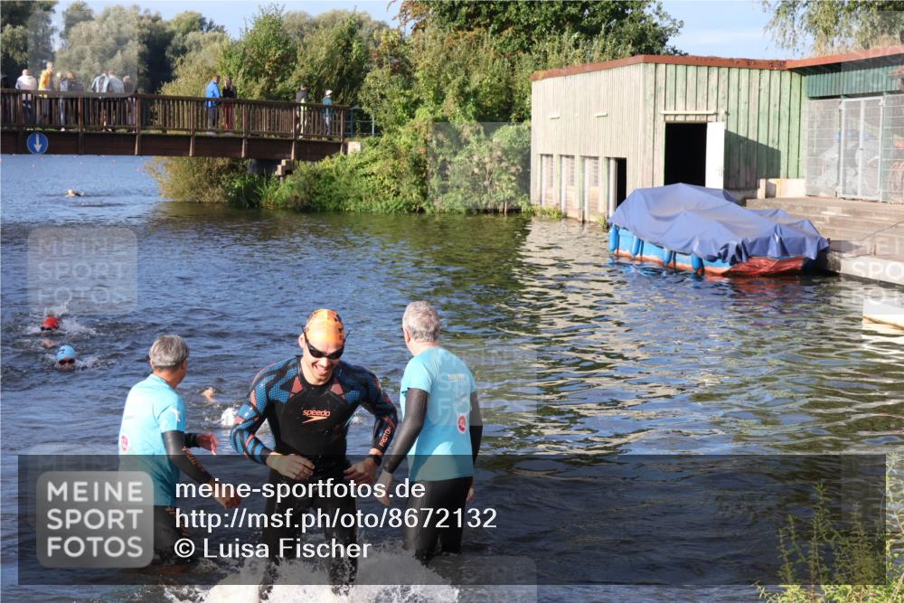 31.08.2025 - Elbe Triathlon Hamburg Luisa Fischer http://msf.ph/oto/8672132 31.08.2025 08:34:31 Schwimmen 175, 193, 199, 212 meine-sportfotos.de