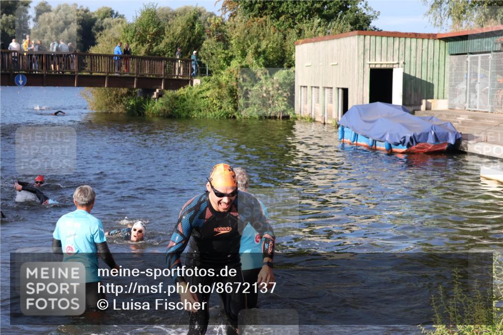 31.08.2025 - Elbe Triathlon Hamburg Luisa Fischer http://msf.ph/oto/8672137 31.08.2025 08:34:32 Schwimmen 175, 193, 199, 212 meine-sportfotos.de