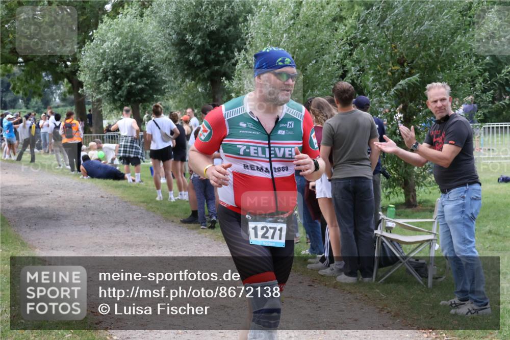 31.08.2025 - Elbe Triathlon Hamburg Luisa Fischer http://msf.ph/oto/8672138 31.08.2025 12:01:45 Laufen 1000, 1271 meine-sportfotos.de
