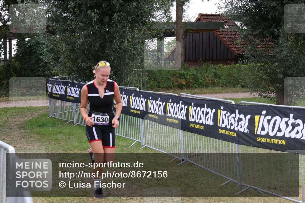 31.08.2025 - Elbe Triathlon Hamburg Luisa Fischer http://msf.ph/oto/8672156 31.08.2025 12:52:39 Laufen 1630 meine-sportfotos.de