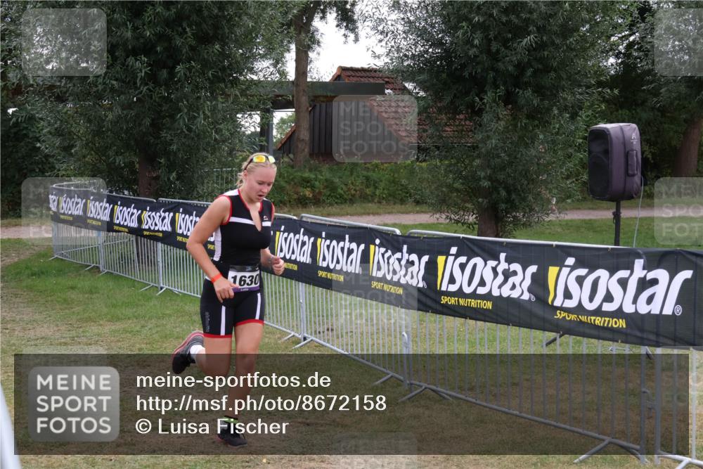 31.08.2025 - Elbe Triathlon Hamburg Luisa Fischer http://msf.ph/oto/8672158 31.08.2025 12:52:39 Laufen 1630 meine-sportfotos.de
