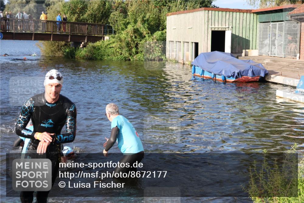31.08.2025 - Elbe Triathlon Hamburg Luisa Fischer http://msf.ph/oto/8672177 31.08.2025 08:34:39 Schwimmen 179, 197, 212 meine-sportfotos.de