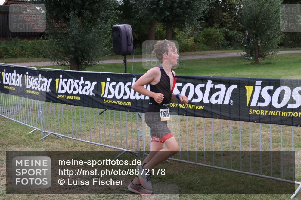 31.08.2025 - Elbe Triathlon Hamburg Luisa Fischer http://msf.ph/oto/8672178 31.08.2025 12:52:50 Laufen 166 meine-sportfotos.de