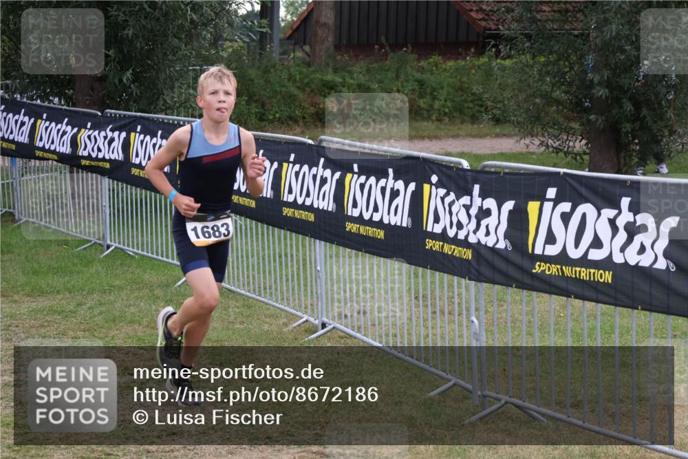 31.08.2025 - Elbe Triathlon Hamburg Luisa Fischer http://msf.ph/oto/8672186 31.08.2025 12:53:13 Laufen 1683 meine-sportfotos.de