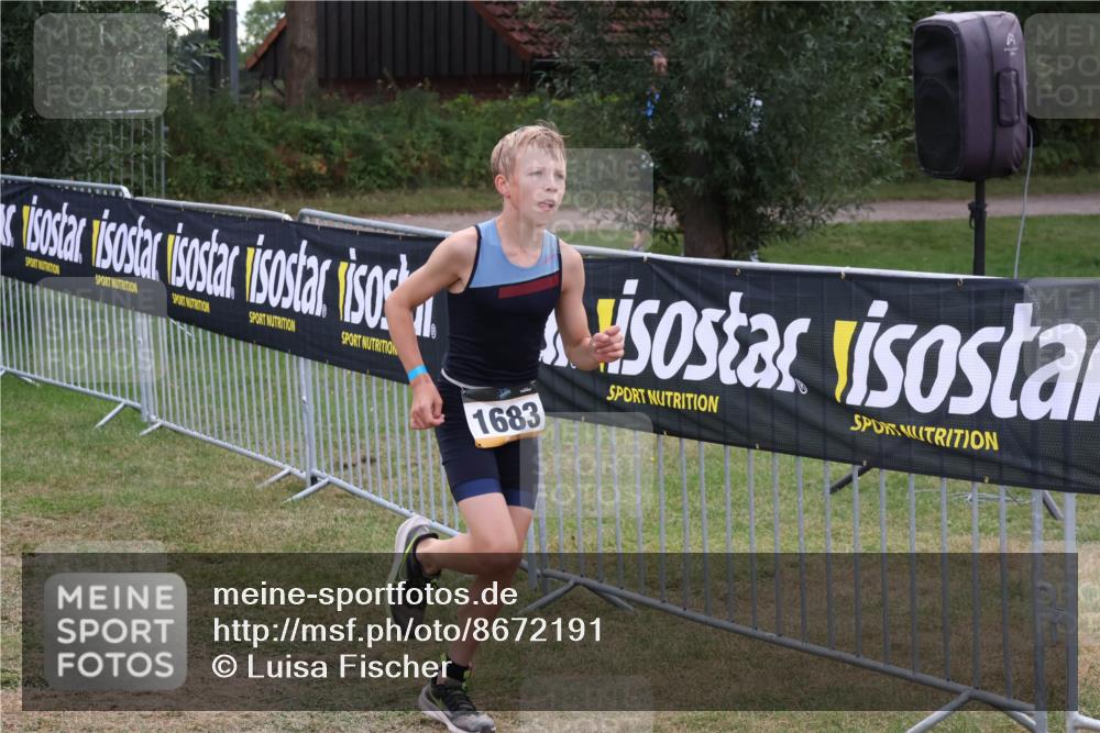 31.08.2025 - Elbe Triathlon Hamburg Luisa Fischer http://msf.ph/oto/8672191 31.08.2025 12:53:13 Laufen 1683 meine-sportfotos.de