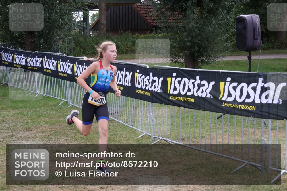 31.08.2025 - Elbe Triathlon Hamburg Luisa Fischer http://msf.ph/oto/8672210 31.08.2025 12:54:41 Laufen 1890 meine-sportfotos.de