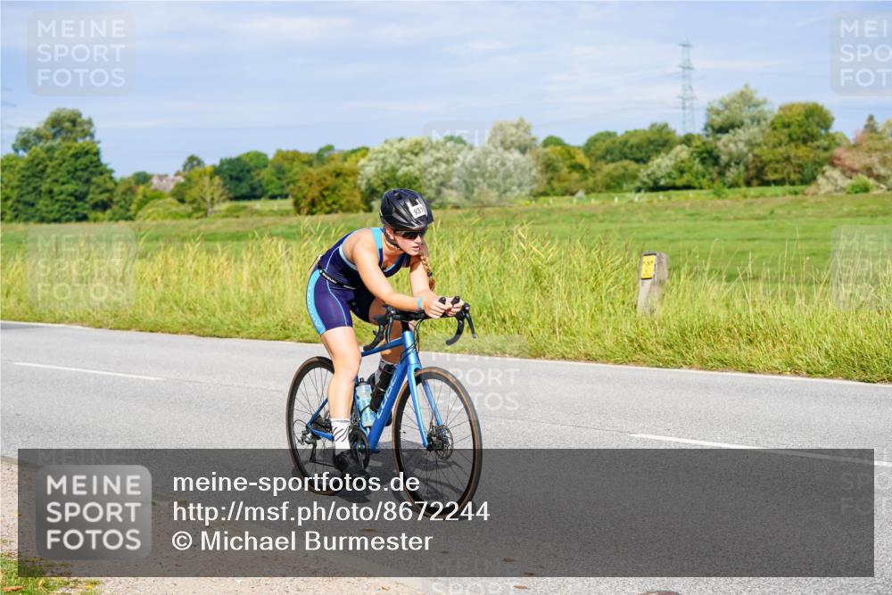 31.08.2025 - Elbe Triathlon Hamburg Michael Burmester http://msf.ph/oto/8672244 31.08.2025 10:04:37 Radfahren 400, 597, 726, 880, 920, 931 meine-sportfotos.de