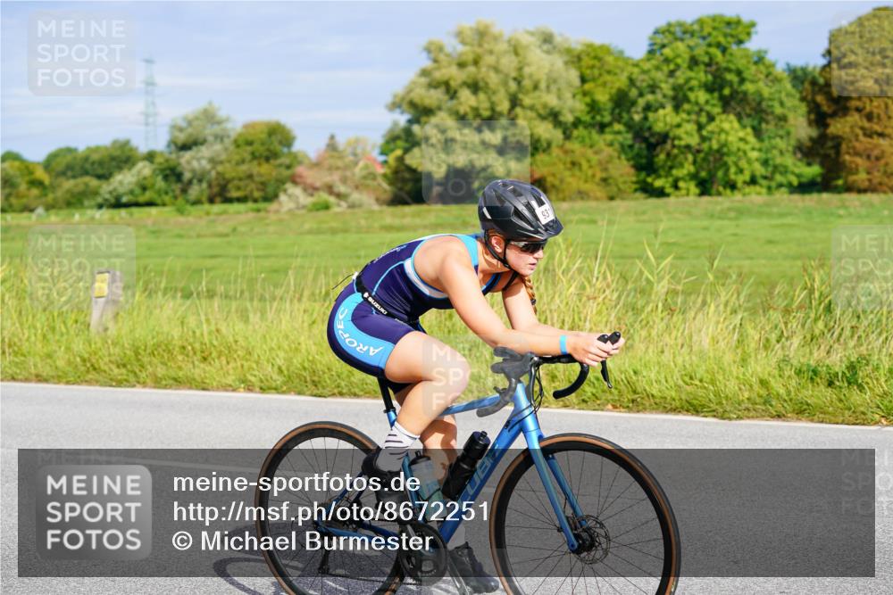 31.08.2025 - Elbe Triathlon Hamburg Michael Burmester http://msf.ph/oto/8672251 31.08.2025 10:04:38 Radfahren 400, 597, 726, 920, 931 meine-sportfotos.de