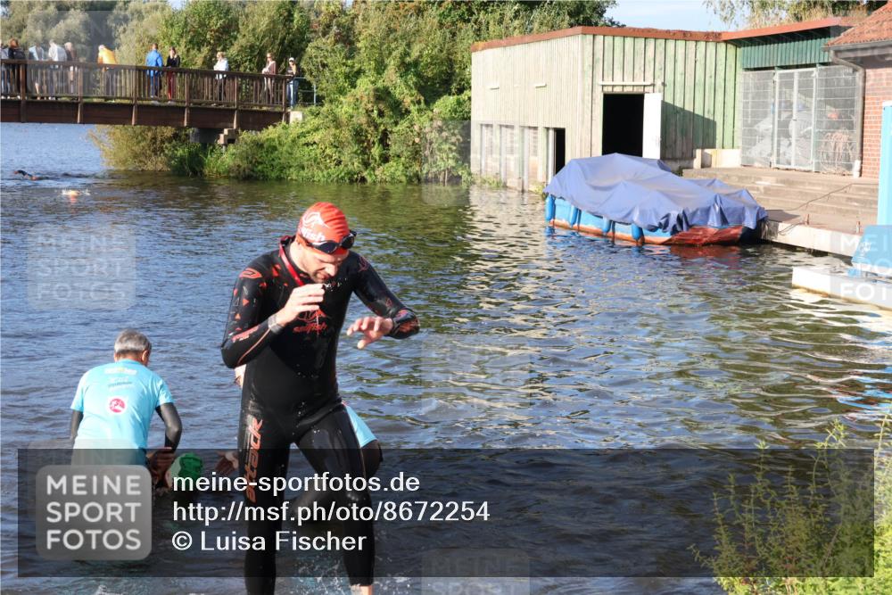 31.08.2025 - Elbe Triathlon Hamburg Luisa Fischer http://msf.ph/oto/8672254 31.08.2025 08:34:49 Schwimmen 176, 197, 213 meine-sportfotos.de