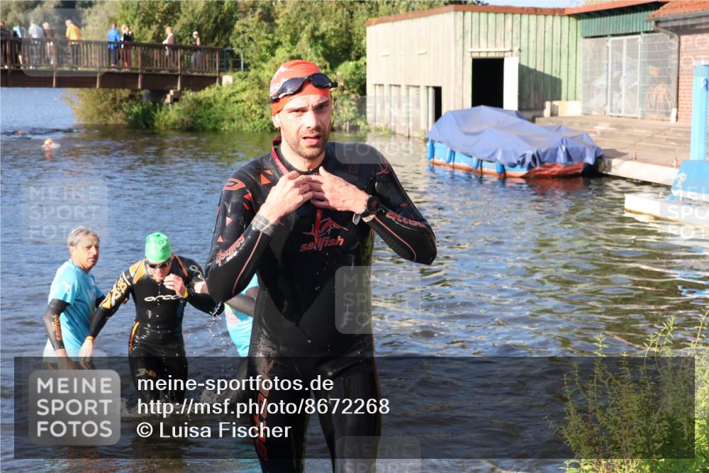 31.08.2025 - Elbe Triathlon Hamburg Luisa Fischer http://msf.ph/oto/8672268 31.08.2025 08:34:50 Schwimmen 176, 197, 213 meine-sportfotos.de
