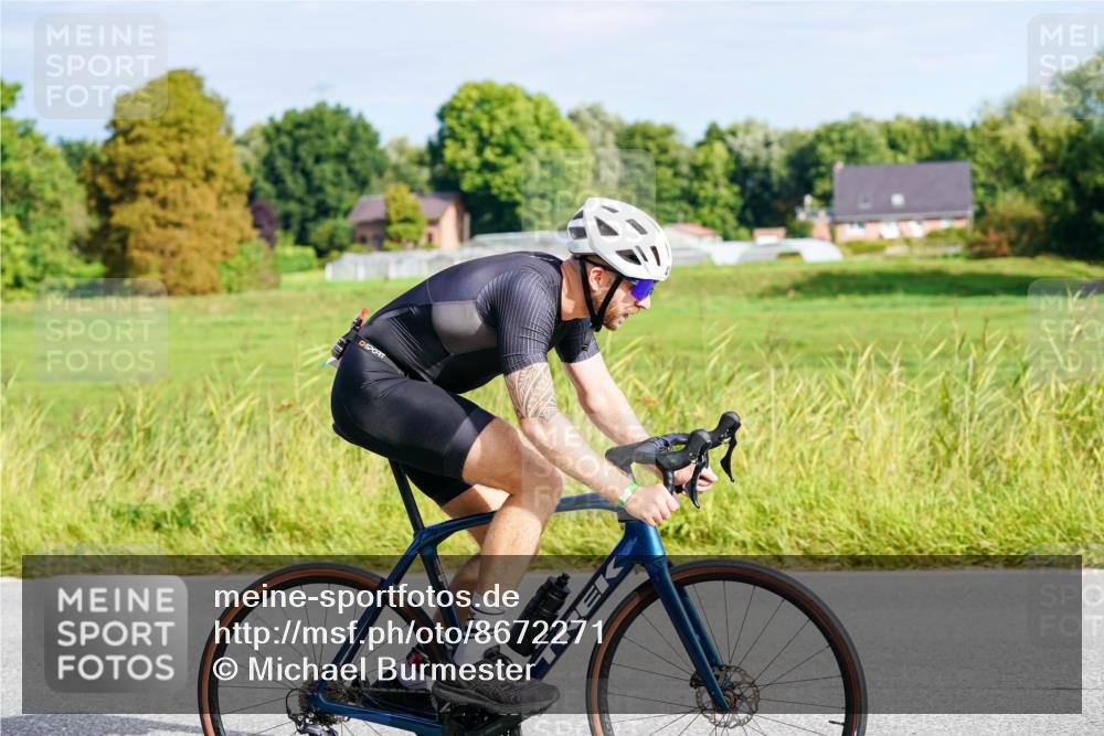 31.08.2025 - Elbe Triathlon Hamburg Michael Burmester http://msf.ph/oto/8672271 31.08.2025 10:04:50 Radfahren 416, 735 meine-sportfotos.de